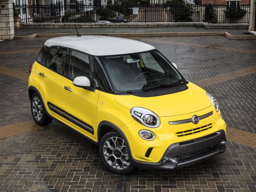  Fiat 500L Trekking 2013 года  (US) (фото 24 из 44)